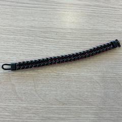 Karkötő, amint azt Van Heugten Tours az iLost segítségével jelentette.