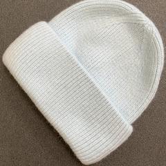 Casquette Hellblau, a été signalé par Schönbrunn "Group Center" utilisant iLost