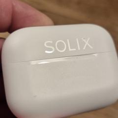 Solix Case voor draadloze oordopjes, amint azt az iLostnak jelentették.