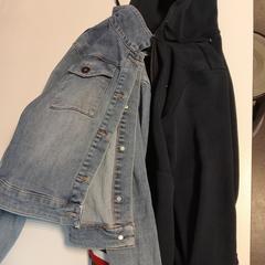 Rifľová bunda Hoodie en spijker jack, ako bolo nahlásené HU Amersfoort pomocou iLost