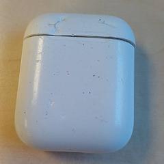Etui airpods, a été signalé par Qbuzz GD Groningen Peizerweg utilisant iLost