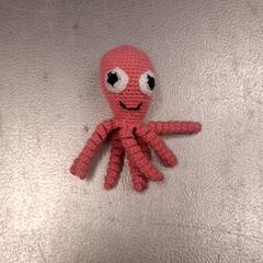 Giocattolo, come riportato da IKEA Linköping utilizzando iLost