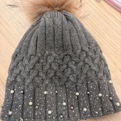 Čepice, jak nahlášeno IKEA Liège pomocí iLost