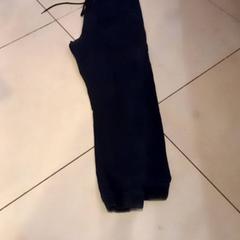 Pantalones Dark blue, ha sido reportado por Leonardo Royal Hotel Amsterdam con iLost