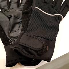 Guanto handschoenen, come riportato da IKEA Wilrijk utilizzando iLost