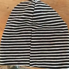 Chapéu, como reportado por MEININGER Hotel Köln West utilizando o iLost