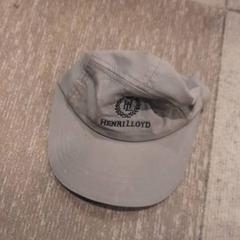 Czapka, zgłoszono przez Internationaal Theater Amsterdam przy użyciu iLost