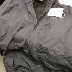 Jacket maat 14/16 jaar, as reported by Centraal magazijn using iLost