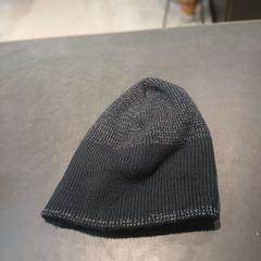 Gorro gray, segons ha informat Conscious Hotel Westerpark mitjançant iLost