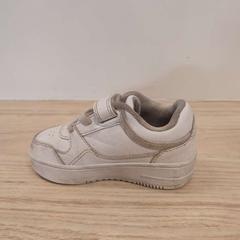 Shoe enfait droite, as reported by IKEA Liège using iLost