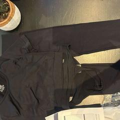 Byxor Gym setje + ondergoed, rapporterat av Van der Valk Hotel Amsterdam-Amstel med iLost