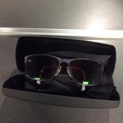 Solbriller Merk Ultralight, som rapportert av Breng Nijmegen ved bruk av iLost