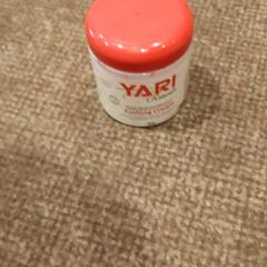 Krém curling cream, jak nahlášeno Van der Valk Hotel Apeldoorn - De Cantharel pomocí iLost