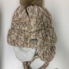 Hatt, som rapportert av IKEA Praha – Černý Most ved bruk av iLost