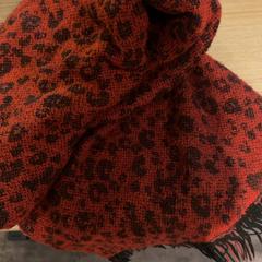 İLost kullanarak Van der Valk Hotel Haarlem tarafından bildirildiği gibi Şal