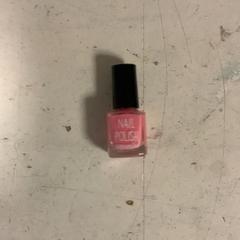 Nagellak, zgłoszono przez Artis przy użyciu iLost