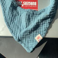 ビブ Blauw がiLostで Burgers' Zoo によって報告されました