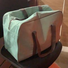 Taška Vert, jak nahlášeno MEININGER Hotel Bordeaux Gare Saint-Jean pomocí iLost