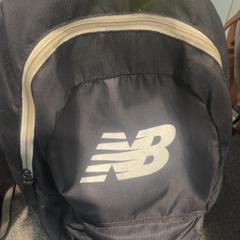 Bolsa Zwart van new balance, segundo informou Gemeente Waalwijk usando iLost