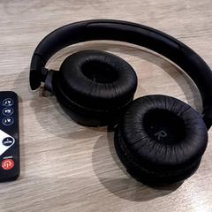 İLost kullanarak Van der Valk Hotel Vianen tarafından bildirildiği gibi Kulaklıklar