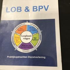 本 がiLostで U-OV Utrecht によって報告されました