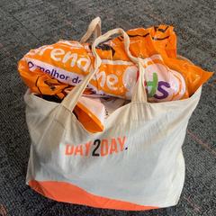 حقيبة يد، كما تم الإبلاغ عنه بواسطة Connexxion Amstelland-Meerlanden Schiphol Zuid عبر iLost