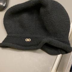 Kapelu, gisa salatu by IKEA Haarlem iLost erabiliz