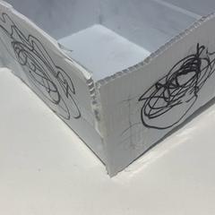 箱 がiLostで IKEA横浜 によって報告されました