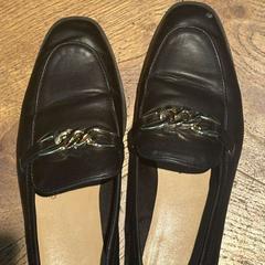 Shoe, as reported by Hotel Apeldoorn using iLost
