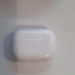 Auscultadores sem fios, como reportado por Regio Limburg - Leuven utilizando o iLost