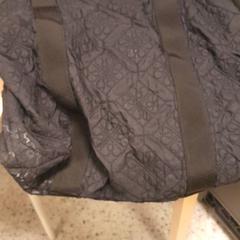 Vesker sort, como reportado por IKEA Furuset utilizando o iLost