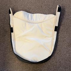 Dětský kočárek hoes grijs, jak nahlášeno Burgers' Zoo pomocí iLost