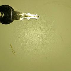 Clés, a été signalé par Regio Antwerpen - Brussel utilisant iLost