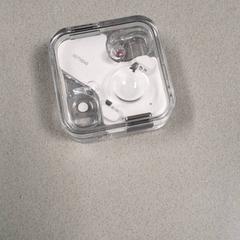  حامل سماعة الأذن Blanco، كما تم الإبلاغ عنه بواسطة Transdev Hoeksche Waard Goeree Overflakkee عبر iLost