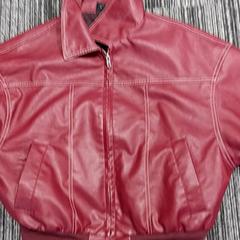 Kurtka Rood, zgłoszono przez Arriva Vechtdallijnen przy użyciu iLost