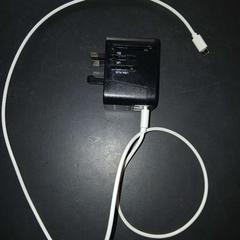 Ładowarka Travel, zgłoszono przez Conscious Hotel Westerpark przy użyciu iLost