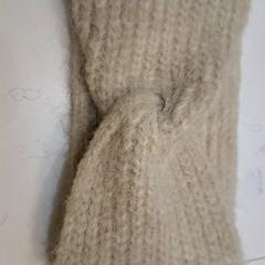 Scalda orecchie Hoofdband Beige, come riportato da IKEA Wilrijk utilizzando iLost