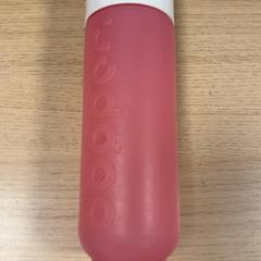 Bouteille d'eau Roze, a été signalé par Pathé Amsterdam Noord utilisant iLost