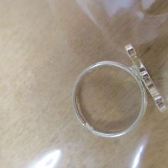 Anillo niña niño, ha sido reportado por IKEA Valladolid con iLost