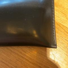 Glasses case with glasses, as reported by Designer Outlet Roermond using iLost