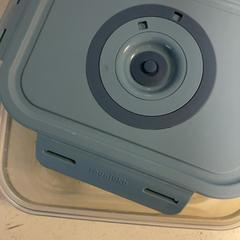 Podnos Plastic blauw, jak nahlášeno Artis pomocí iLost