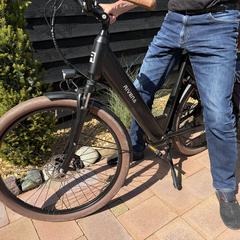 Een fiets, amint azt az iLostnak jelentették.