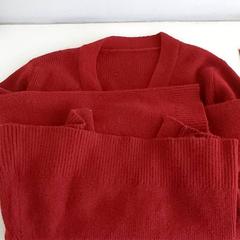 Kleding - Gilet bordeaux, a été signalé par Centraal magazijn utilisant iLost