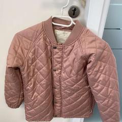 Veste Rose von Liewood, a été signalé par Wilmering Vechta utilisant iLost