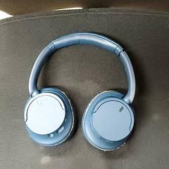 Auriculares Blauw, segundo informou Qbuzz GD Groningen Peizerweg usando iLost