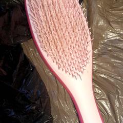 Haarborstel brush, zoals gemeld door Van der Valk Hotel Tiel met iLost