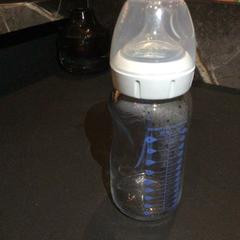 Bouteille, a été signalé par Van der Valk Hotel Amsterdam Zuidas utilisant iLost