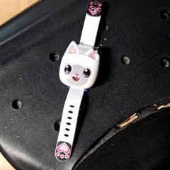 Relógio, como reportado por IKEA Paris - Plaisir utilizando o iLost