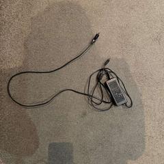 Lader zwarte oplader, som rapportert av Van der Valk Hotel Deventer ved bruk av iLost