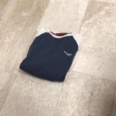 Camisa shirt, segundo informou Hotel van der Valk Maastricht usando iLost
